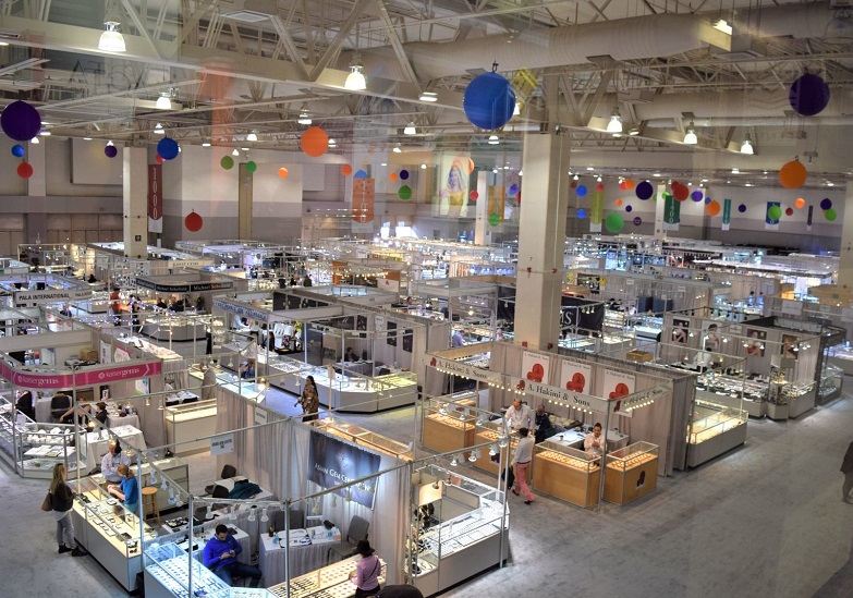 2027年美国图森矿物宝石及珠宝展览会GJXGJX Show展馆内部展台环境实拍