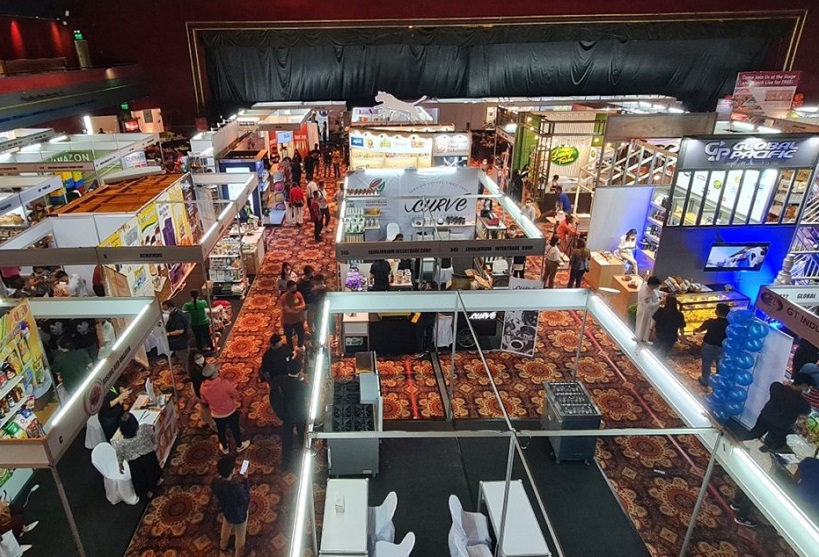 2027年菲律宾食品饮料、烘焙、食品加工展览会World Food Expo参展商与海外采购商展台洽谈现场