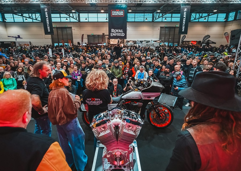 2027年意大利维罗纳摩托车展览会MBEMOTOR BIKE EXPO VERONA参展商与海外采购商展台洽谈现场