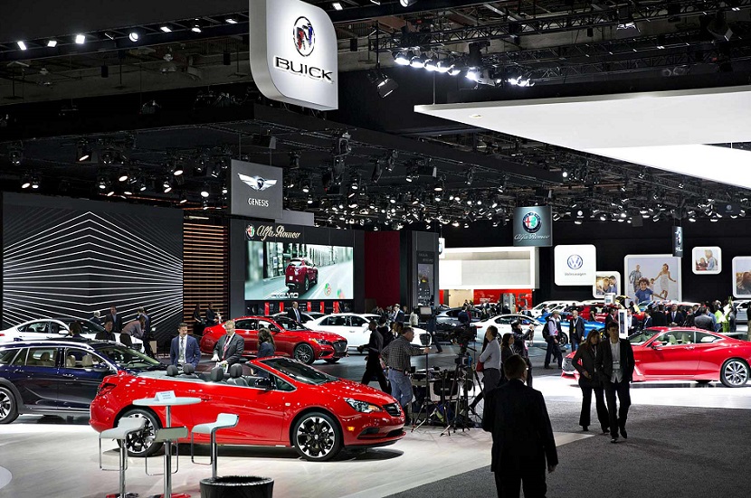 2027年北美车展-美国底特律车展Detroit Auto Show展馆内部展台环境实拍