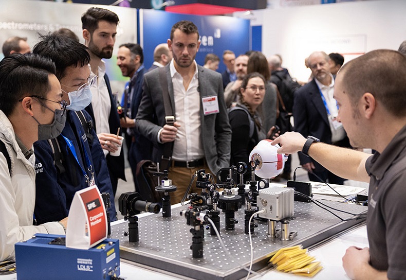 2027年美国旧金山西部光电展览会SPIE Photonics West展会现场产品演示与行业交流活动