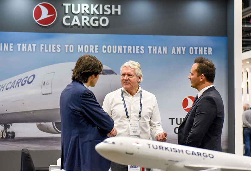 2027年肯尼亚非洲航空货运展览会Air Cargo Africa参展商与海外采购商展台洽谈现场