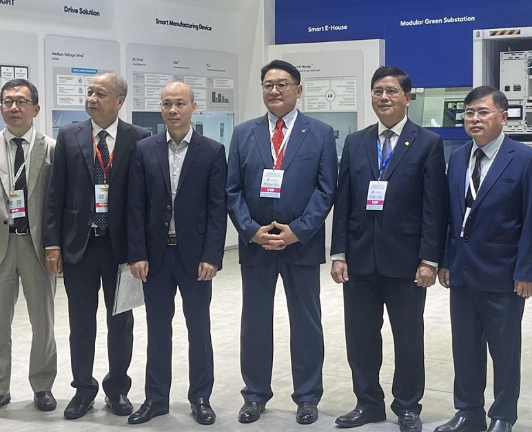 2027年韩国国际电力电工及输配电、储能、智能电网展览会ELECS KOREA展会现场产品演示与行业交流活动