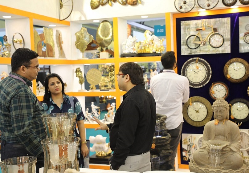 2027年印度孟买消费品展览会Ambiente India参展商与海外采购商展台洽谈现场