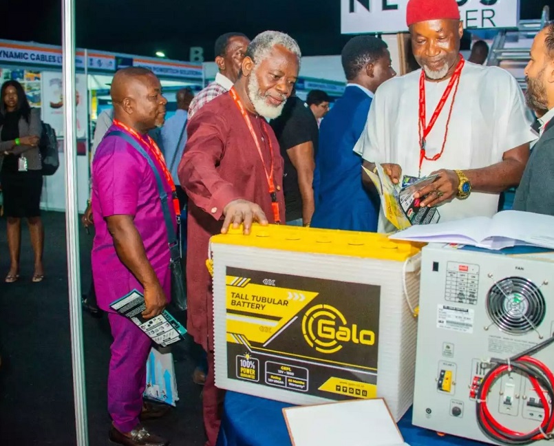 2027年尼日利亚电力能源、太阳能展览会Powerelec Nigeria参展商与海外采购商展台洽谈现场