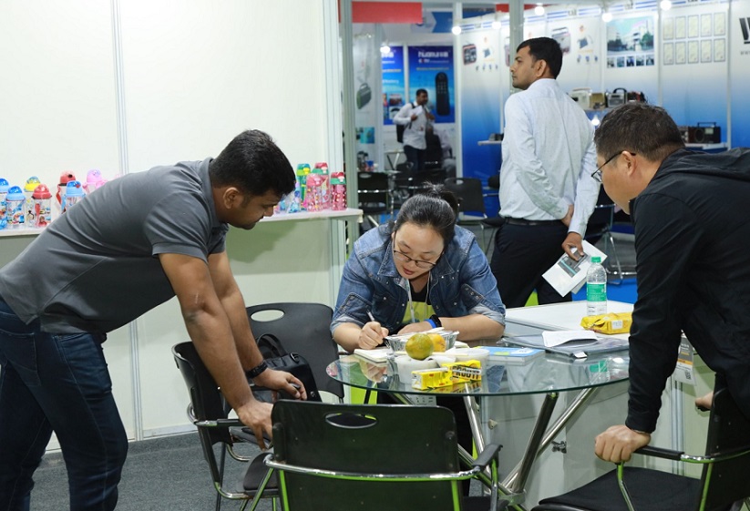 2027年印度消费电子及家电展览会Consumer Electronics India展馆现场,专业观众参观实况