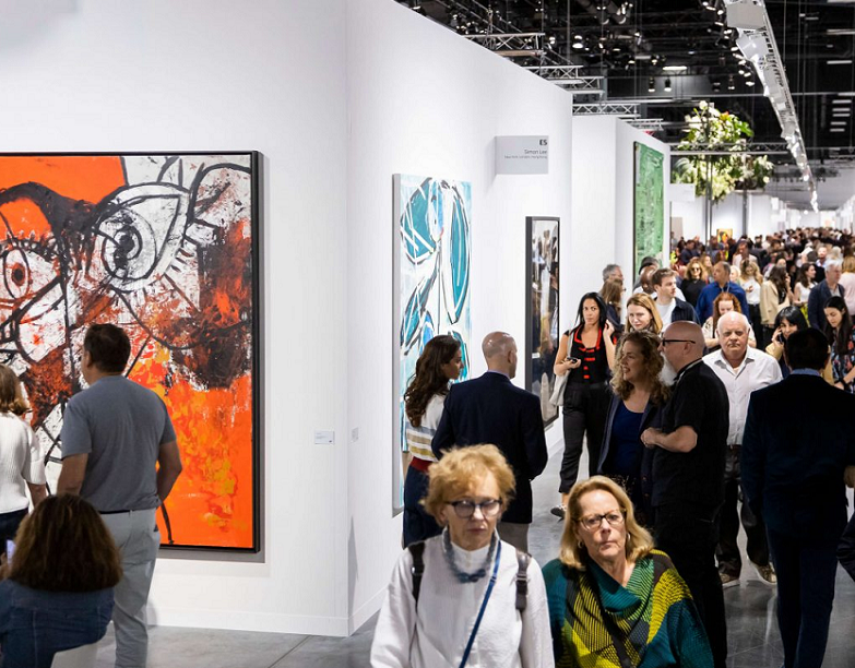 2027年卡塔尔巴塞尔艺术展Art Basel Qatar展馆内部展台环境实拍