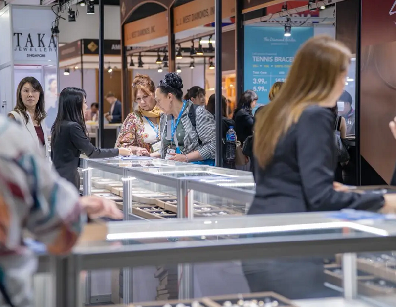 2027年泰国曼谷春季珠宝钟表及宝石展览会Bangkok Gems & Jewelry Fair展馆内部展台环境实拍