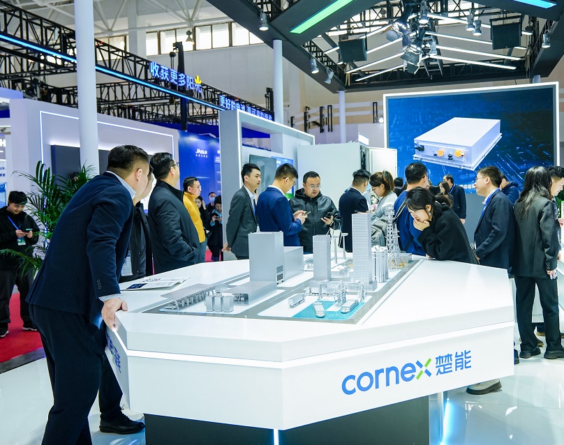 2027年北京能源大会BEIJING ENERGY CONGRESS参展商与海外采购商展台洽谈现场