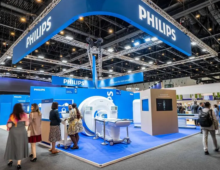 2027年中东迪拜实验室仪器分析测试展WHX LabsWorld Health Expo Labs参展商与海外采购商展台洽谈现场