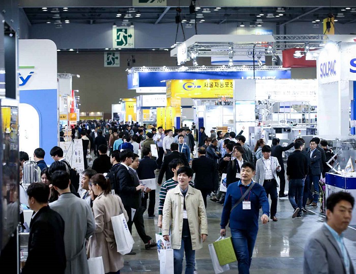 2026年韩国仁川电子电路及电路板展览会KPCA Show参展商与海外采购商展台洽谈现场