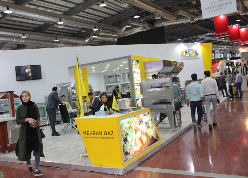 2027年伊朗德黑兰厨房、卫浴、桑拿及泳池设备展览会Iran KBSP参展商与海外采购商展台洽谈现场
