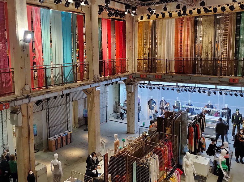 2027年意大利佛罗伦萨纺织纱线展览会Pitti Immagine Filati展馆现场,专业观众参观实况