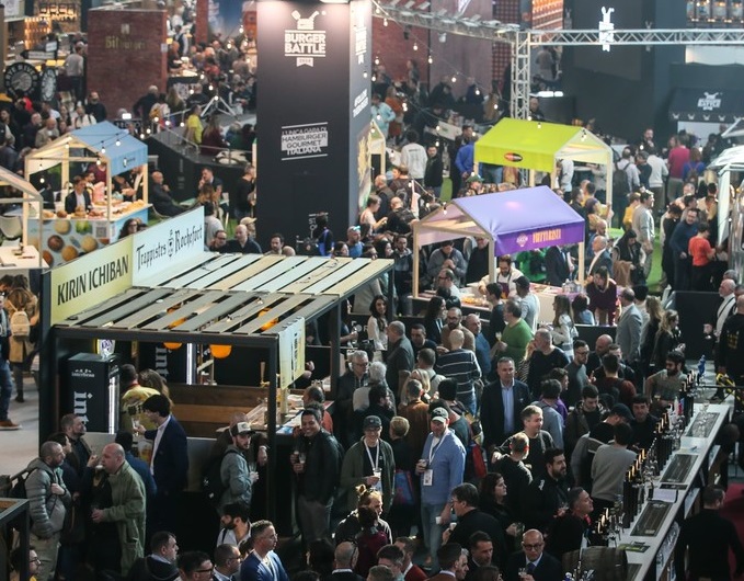 2027年意大利里米尼户外食品、饮料展览会Beer&Food Attraction展馆现场,专业观众参观实况