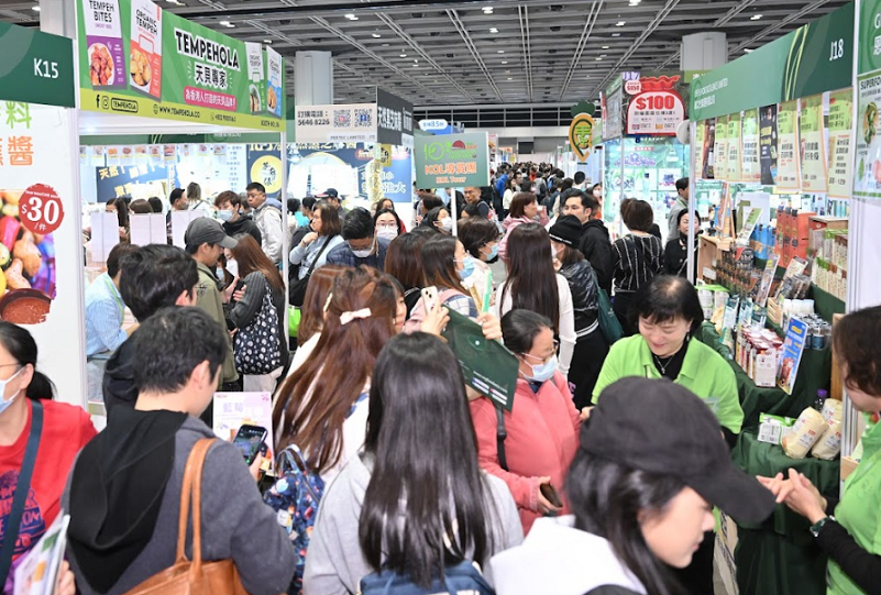 2027年香港亚洲素食展VFAVegetarian Food Asia展馆现场,专业观众参观实况