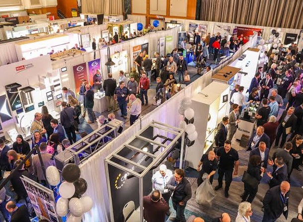 2027年美国纽约LED照明展览会LEDucation展馆内部展台环境实拍