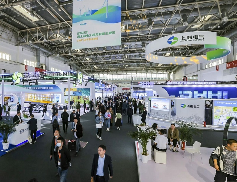 2026年北京新型储能大会暨展览会NES+展馆现场,专业观众参观实况
