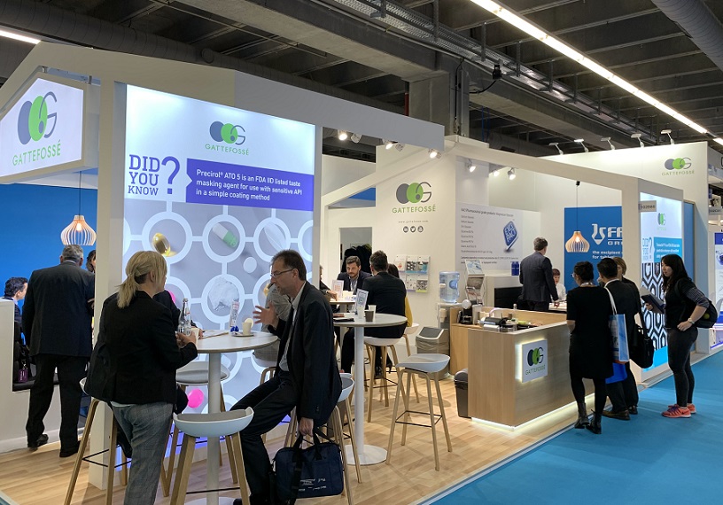 2026年意大利世界制药原料展览会CPhI Worldwide展馆现场，专业观众参观实况