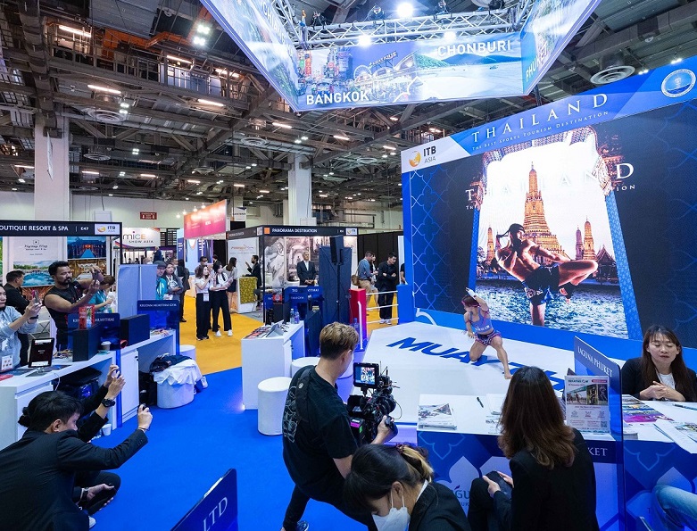 2026年新加坡旅游展览会ITB ASIA参展商与海外采购商展台洽谈现场