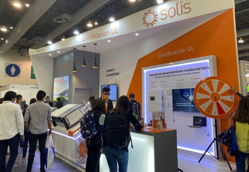 2026年哥伦比亚太阳能光伏展览会ExpoSolar Colombia参展商与海外采购商展台洽谈现场