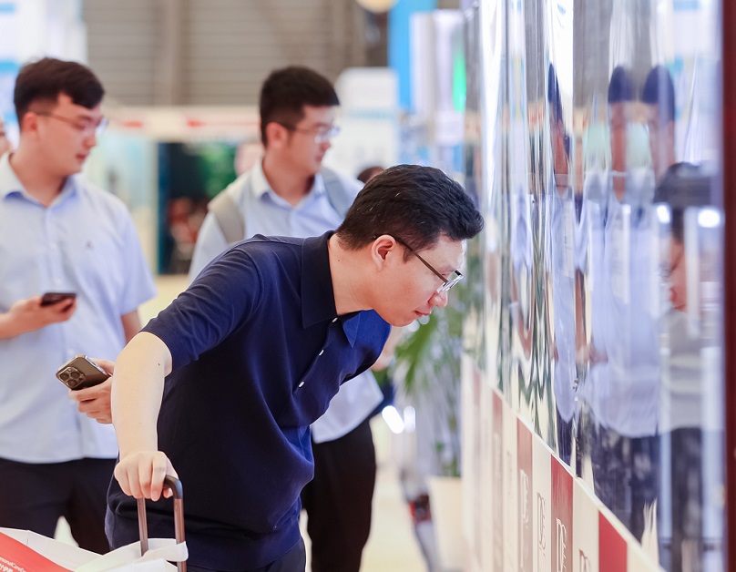 2026年上海国际口腔清洁护理用品展览会PCE展会现场产品演示与行业交流活动