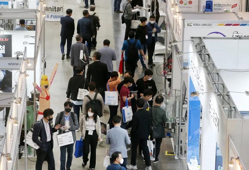 2027年韩国生物医药、化妆品技术展COPHEX展馆现场,专业观众参观实况