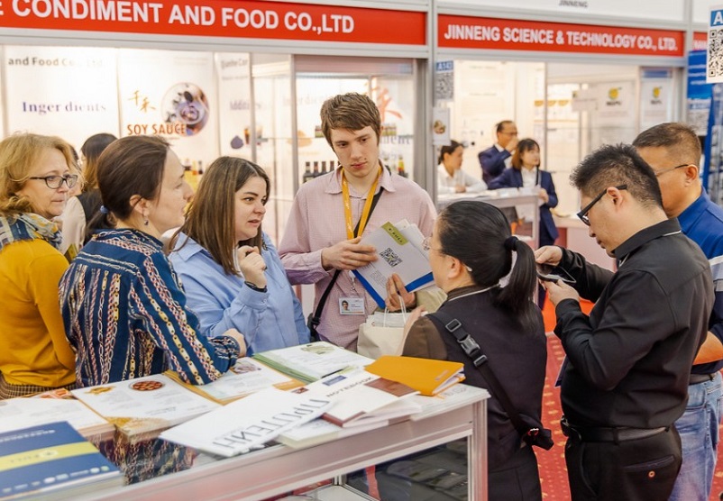 2027年俄罗斯莫斯科食品配料展览会Global Ingredients Show展馆现场,专业观众参观实况