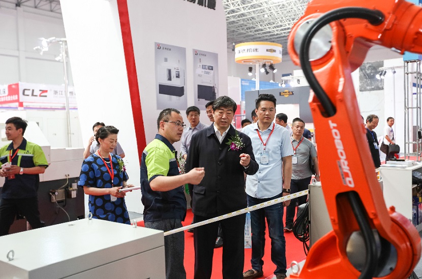 2027年常州国际工业装备博览会-常州工博会Changzhou Industry Expo展馆现场,专业观众参观实况