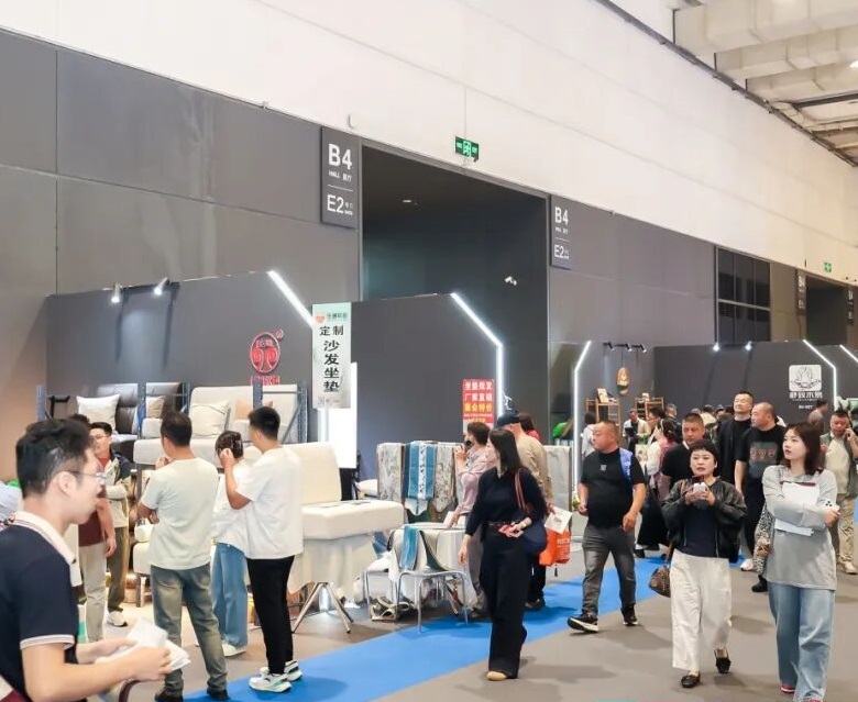 2027年青岛国际家具展QIFF行业机械设备展品展台实拍