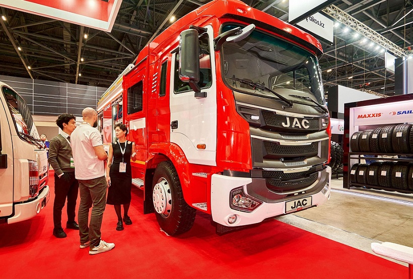 2027年法兰克福哈萨克斯坦汽配展览会Automechanika Astana展馆现场,专业观众参观实况