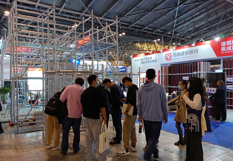 2026年城博会-上海国际城市与建筑展览会SHANGHAI CITY AND ARCHTECTURE EXPO参展商与海外采购商展台洽谈现场