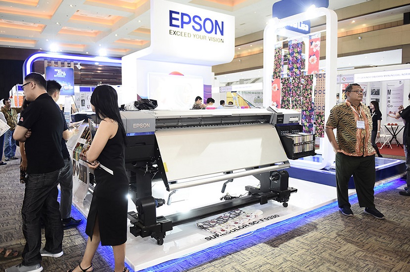 2027年印尼数码纺织及丝网印刷展览会INDO TEXPRINT展馆现场，专业观众参观实况