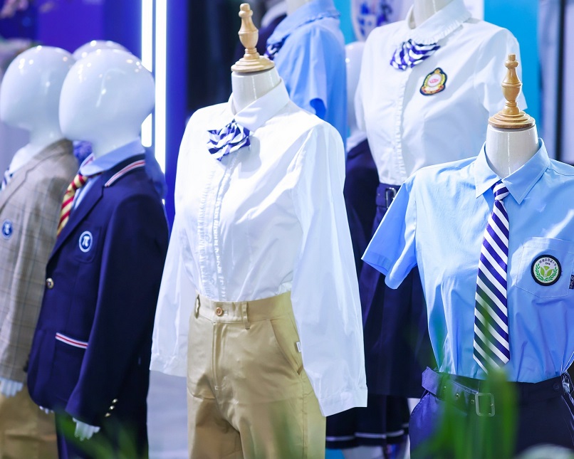 2027年上海校服·园服主题展LINK FASHION展馆内部展台环境实拍