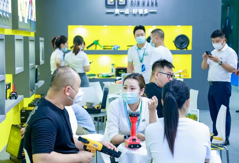 2026年佛山国际陶瓷及卫浴展-佛山陶博会秋季CERAMBATH展会现场产品演示与行业交流活动