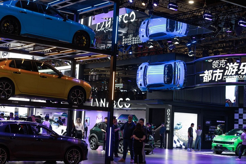 2026年上海华车展CASCHINA AUTO SHOW展会现场产品演示与行业交流活动