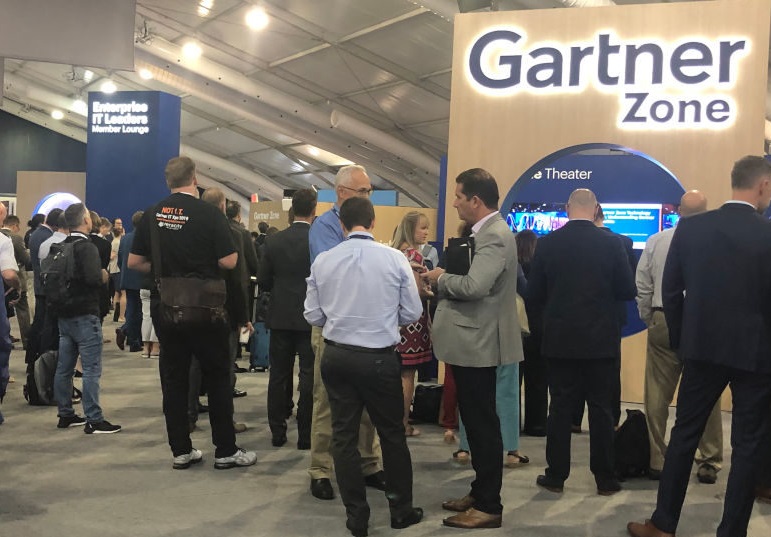 2026年美国奥兰多高德纳IT展览会Gartner IT Symposium/Xpo`展馆现场，专业观众参观实况