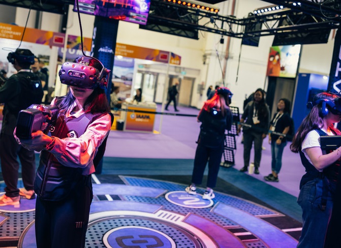 2027年中东阿布扎比主题公园及游乐设备展览会IAAPA Expo Middle East展馆内部展台环境实拍