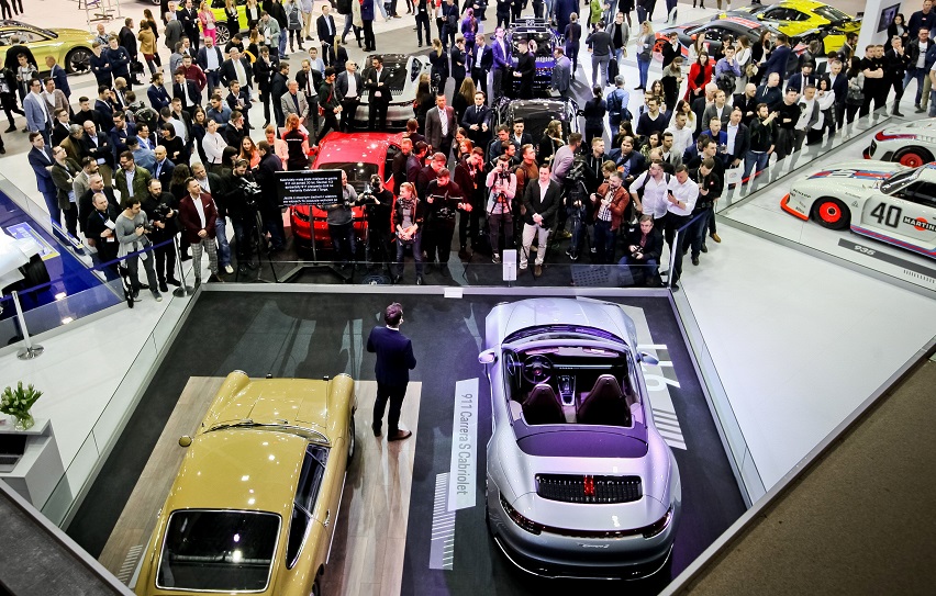2027年波兰汽车展-波兰车展POZNAN MOTOR SHOW展馆现场,专业观众参观实况