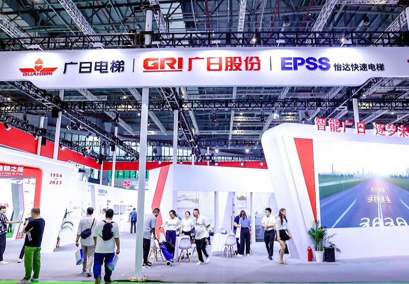 2027年中国(南京)国际电梯展览会WEE EXPO行业机械设备展品展台实拍