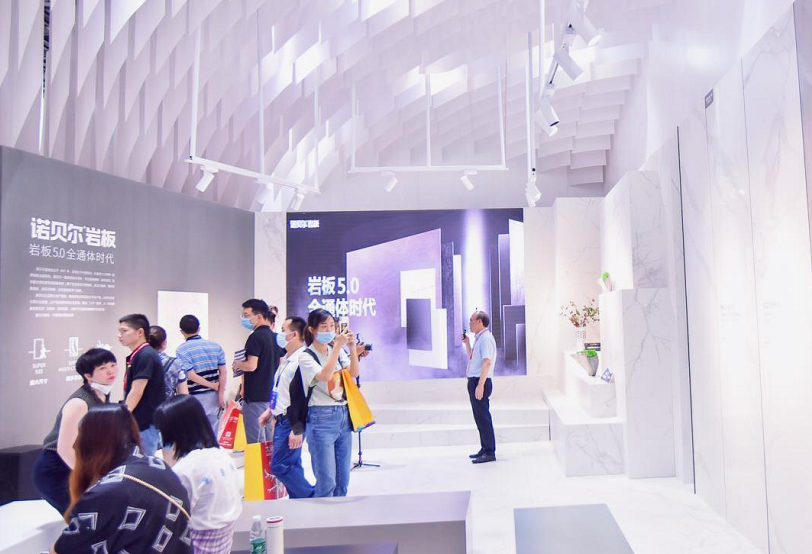 2027年佛山潭洲陶瓷展FOSHAN UNICERAMICS EXPO展馆内部展台环境实拍