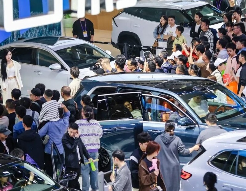 2027年宁波国际汽车博览会NINGBO AUTO FAIR行业机械设备展品展台实拍