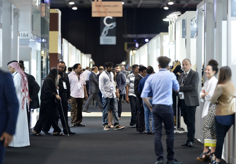 2026年中东迪拜珠宝首饰及科技展览会JGT DUBAI行业机械设备展品展台实拍