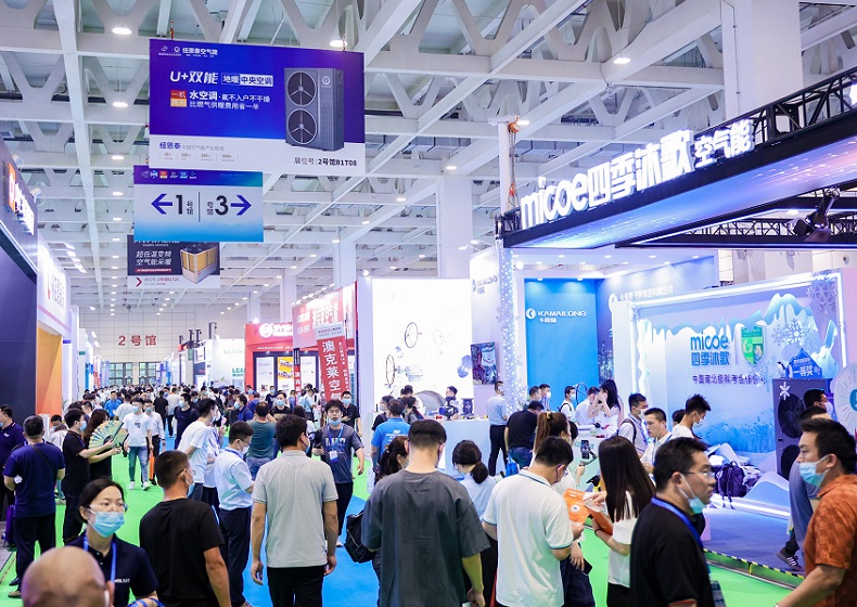 2027年山东济南水展JINNOC WATER EXPO参展商与海外采购商展台洽谈现场