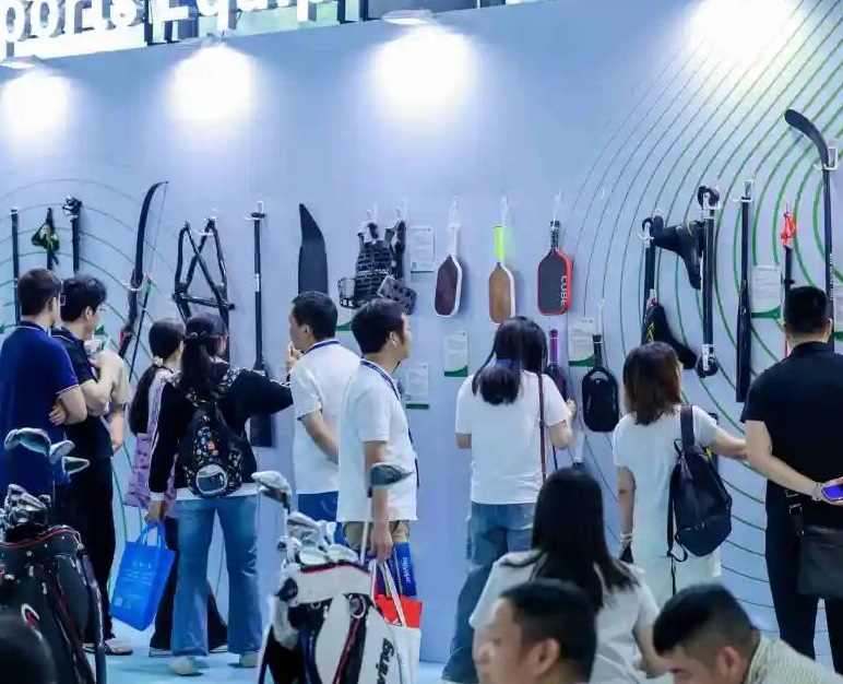 2027年深圳国际复合材料工业技术展览会CCE展馆内部展台环境实拍