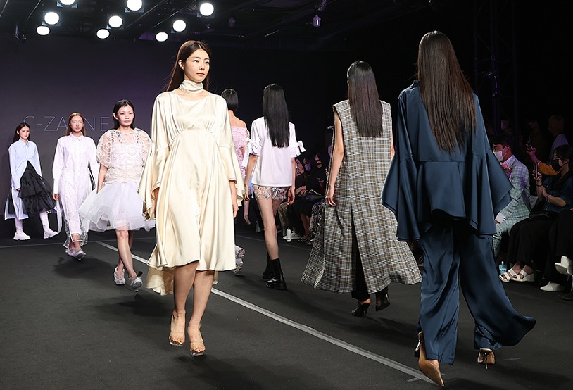 2026年韩国釜山时尚服装及面料展PFB 展馆内部展台环境实拍