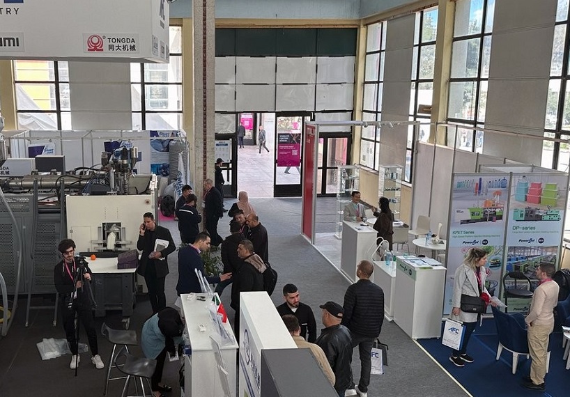 2027年阿尔及利亚塑料橡胶展览会Plast Alger参展商与海外采购商展台洽谈现场