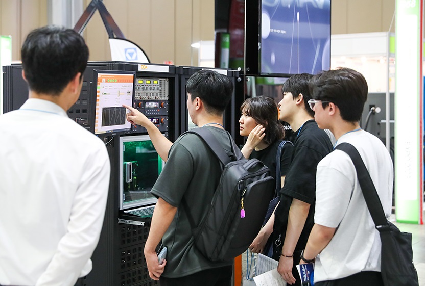 2026年韩国氢能、太阳能、核能、核电展Smart Energy Plus展馆现场,专业观众参观实况