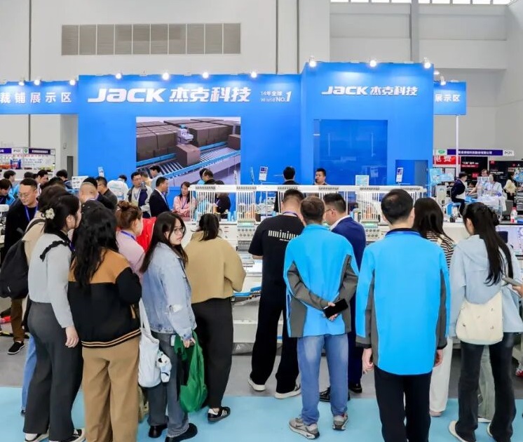 2027年南通国际家纺、服装面料暨辅料展览会NTIE展馆内部展台环境实拍