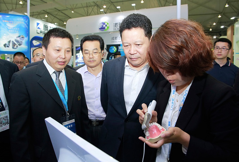 2027年成都西部国际口腔展CWDDENTAL SHOW WEST CHINA展馆内部展台环境实拍