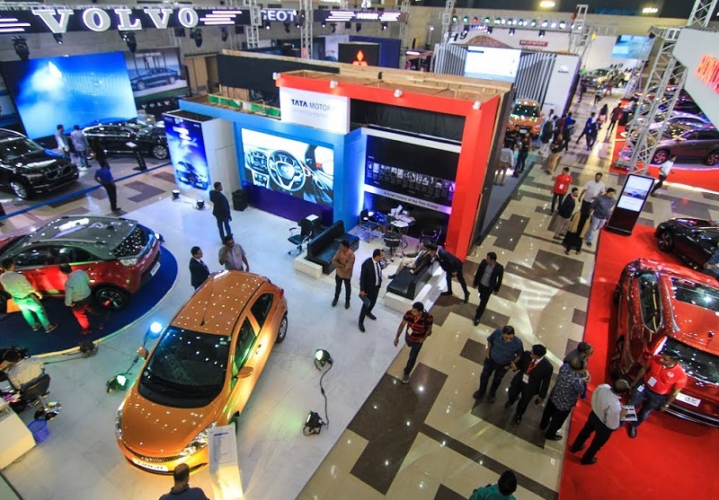 2027年孟加拉达卡汽车、电动车展Dhaka Motor Show参展商与海外采购商展台洽谈现场